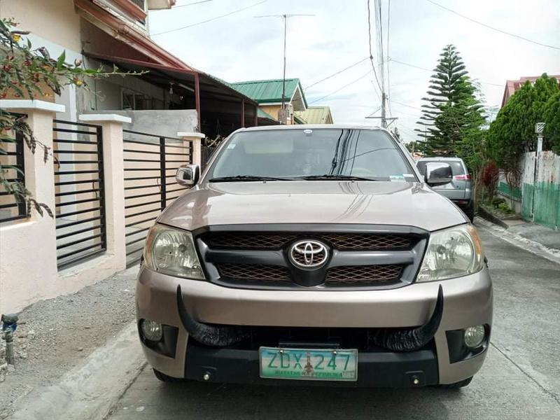 Toyota Hilux • 2006 • 190,000 km 3
