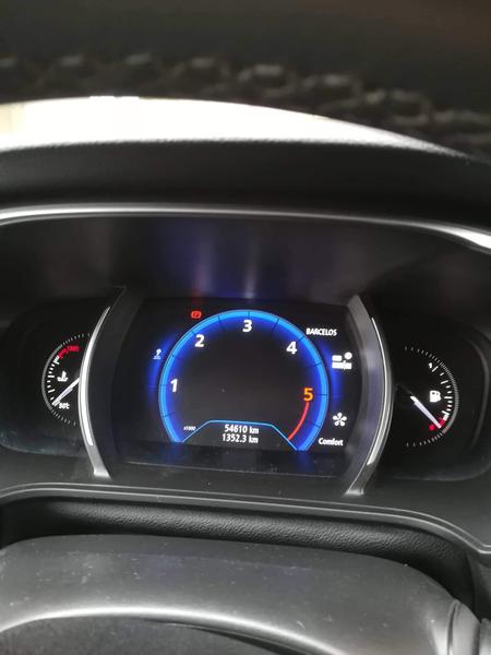 Renault Mégane • 2017 • 60,000 km 3