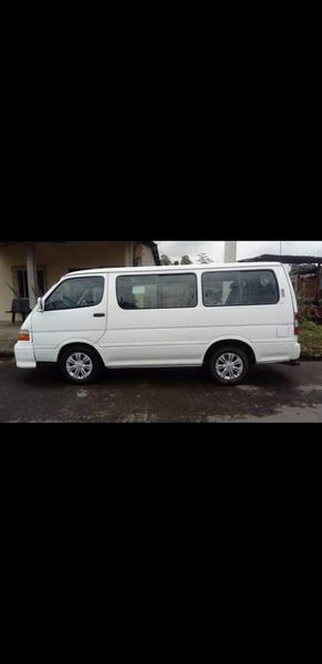 Toyota Hiace • 2003 • 3,600 km 4
