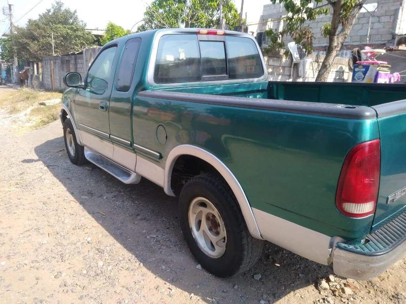 Ford  • 1997 • 170,000 km 5