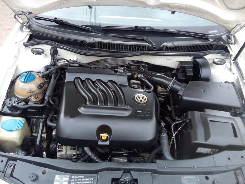 Volkswagen Jetta • 2006 • 243,943 km 2