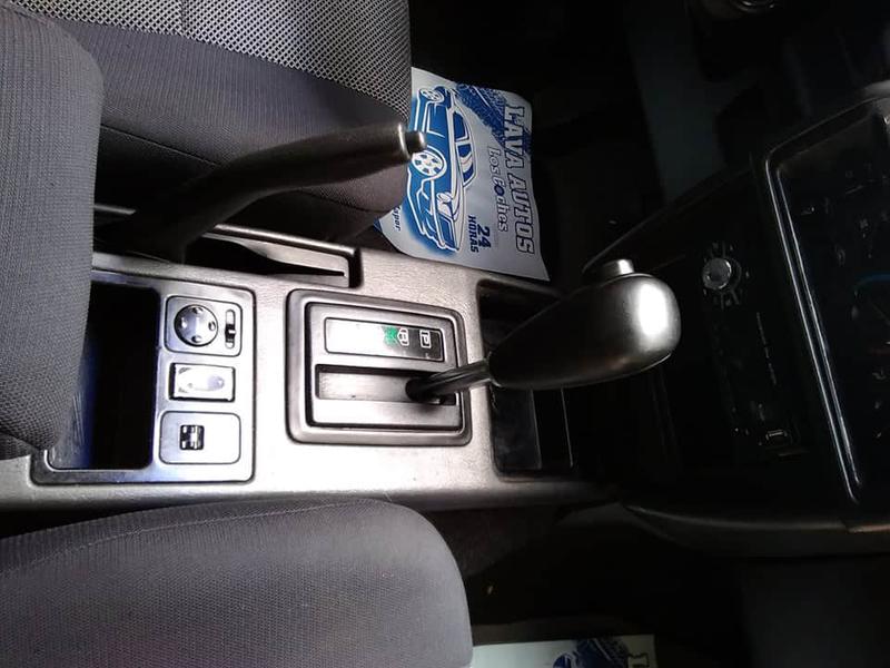 Hyundai  • 2000 • 12,000 km 3