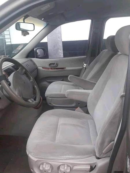 Kia Carnival • 2004 • 180,000 km 4