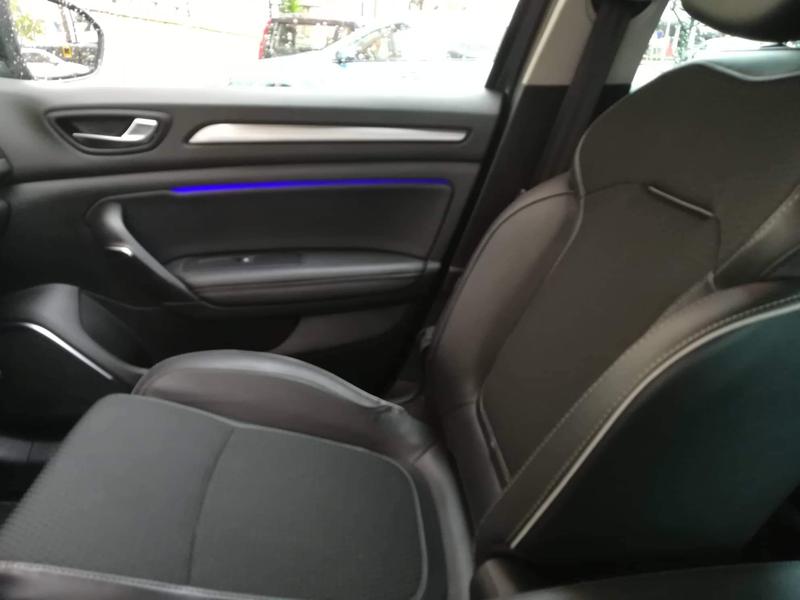 Renault Mégane • 2017 • 60,000 km 24