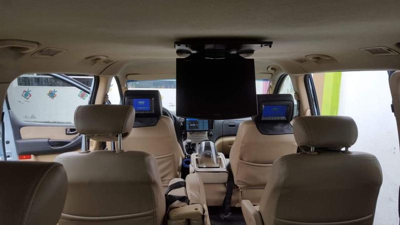 Hyundai H1 • 2011 • 130 km 3