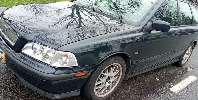 Volvo V40 • 2000 • 468,000 km 5