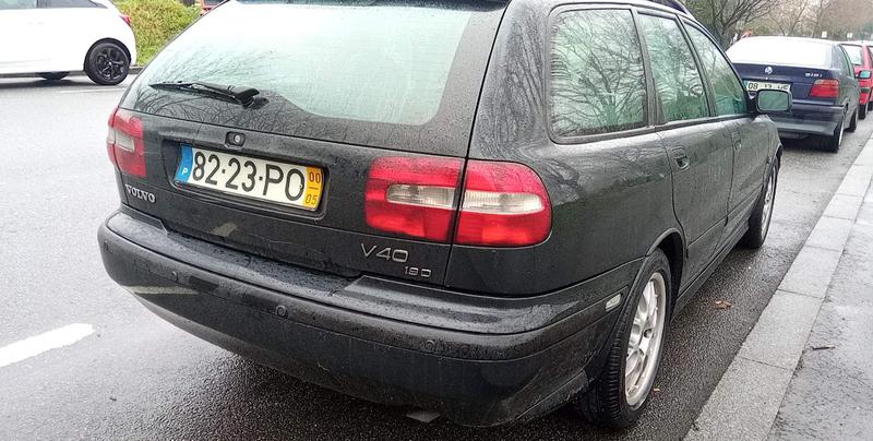 Volvo V40 • 2000 • 468,000 km 2