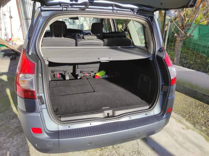 Renault Grand Scenic • 2009 • 300,000 km 5