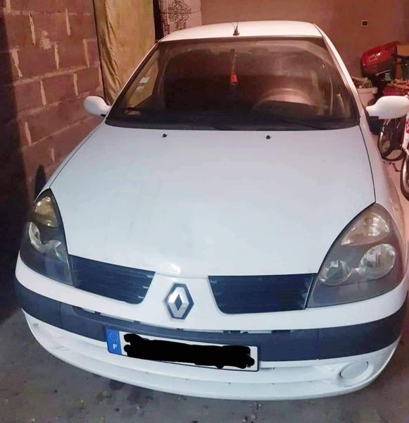 Renault Symbol • 2009 • 115,414 km 1