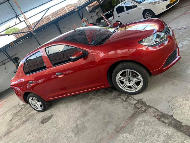 Renault Logan • 2019 • 80 km 2