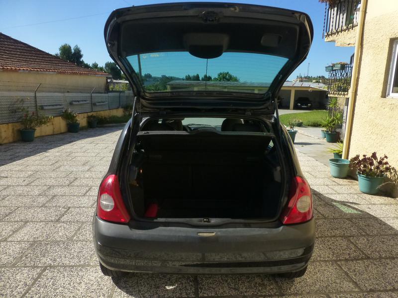 Renault Clio • 2004 • 190,000 km 12