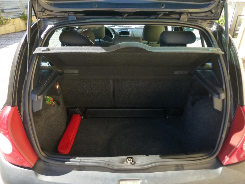 Renault Clio • 2004 • 190,000 km 14