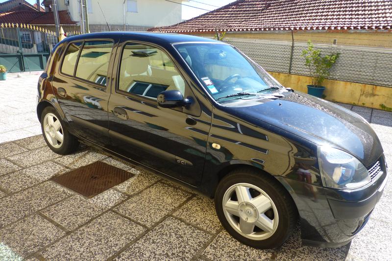 Renault Clio • 2004 • 190,000 km 4
