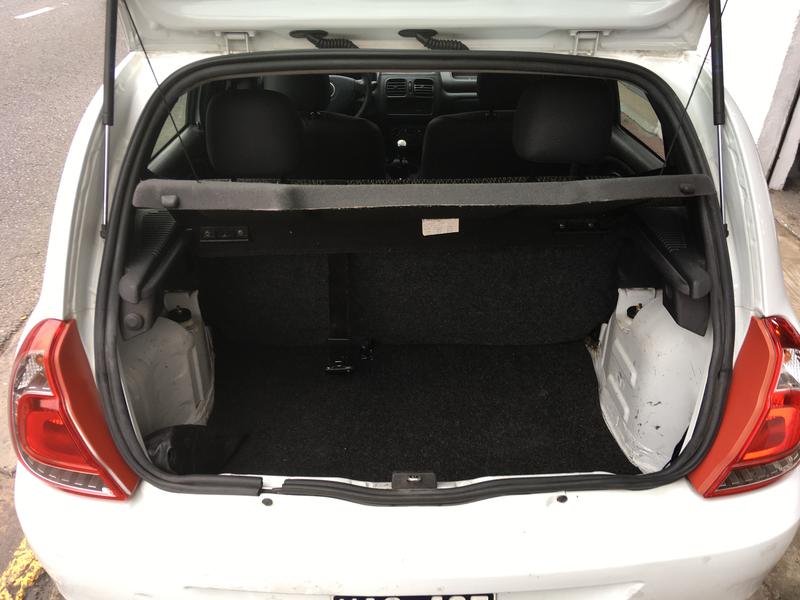 Renault Clio • 2013 • 117,000 km 10