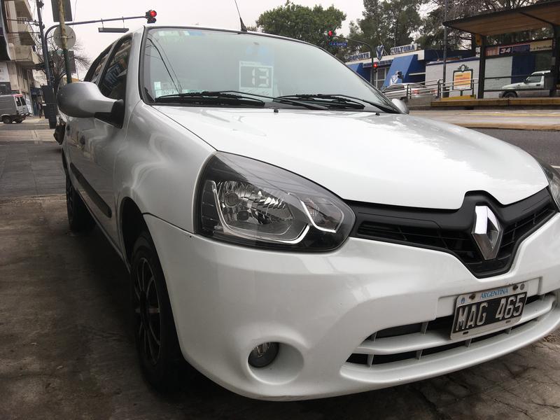 Renault Clio • 2013 • 117,000 km 1