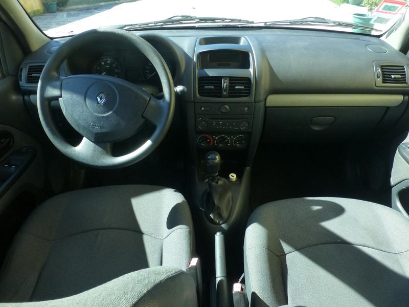 Renault Clio • 2004 • 190,000 km 9