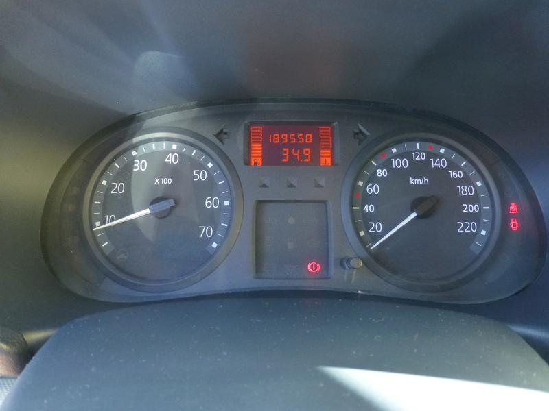 Renault Clio • 2004 • 190,000 km 2