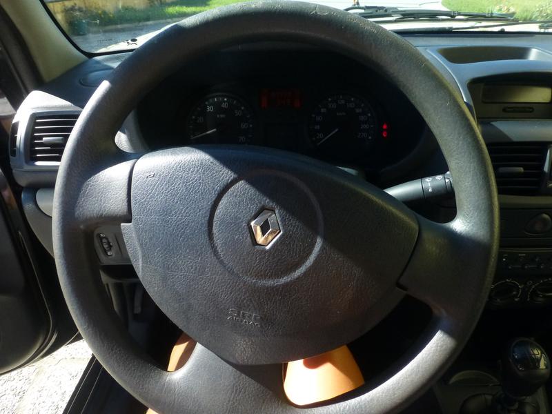 Renault Clio • 2004 • 190,000 km 5