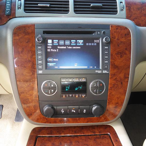 Chevrolet Tahoe • 2013 • 99 km 2