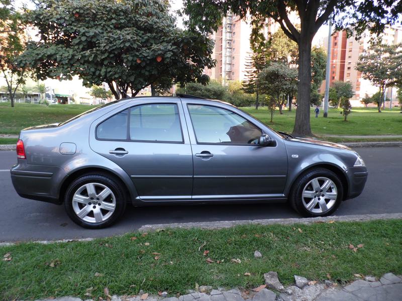 Volkswagen Jetta • 2013 • 110,073 km 2