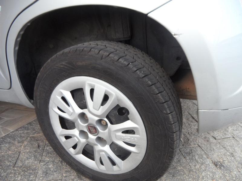 Fiat Uno • 2011 • 90,700 km 8