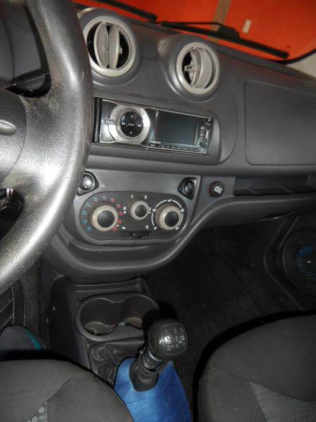 Fiat Uno • 2011 • 90,700 km 12