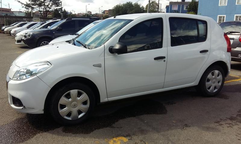 Renault Sandero • 2016 • 50,000 km 3