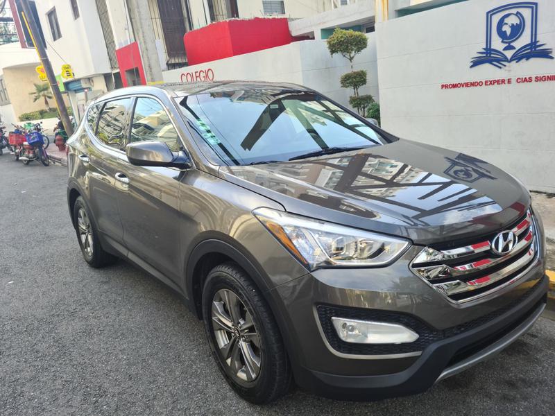 Hyundai Santa Fe • 2014 • 50 km 7