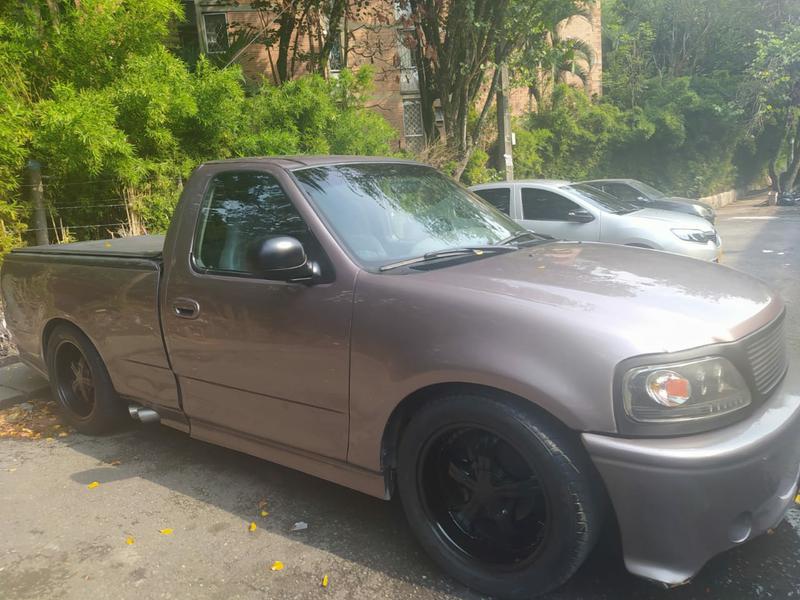 Ford F-150 • 1999 • 10,000 km 6