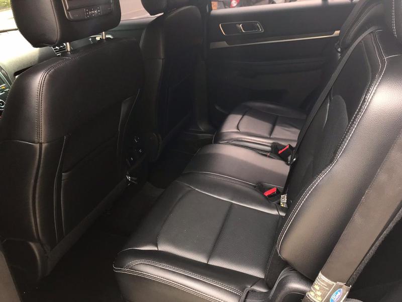 Ford Explorer • 2016 • 45,000 km 6