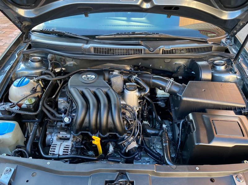 Volkswagen Jetta • 2013 • 91,000 km 11