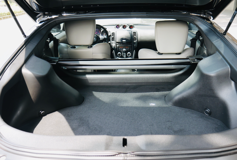 Nissan 370z • 2009 • 7,000 km 11