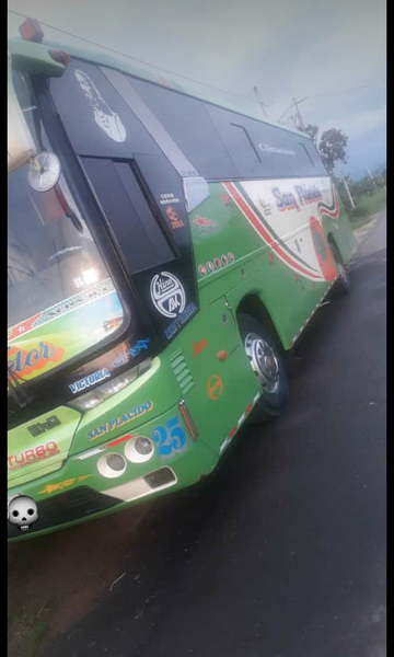 Hino FC BUS • 2012 • 123,456 km 7