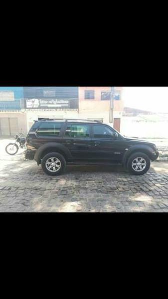 Mitsubishi Pajero Sport • 2010 • 150 km 4