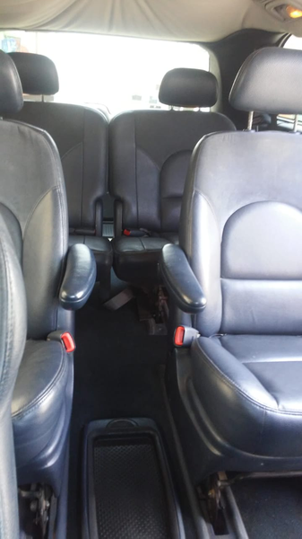 Chrysler Town & Country • 2003 • 170,000 km 7
