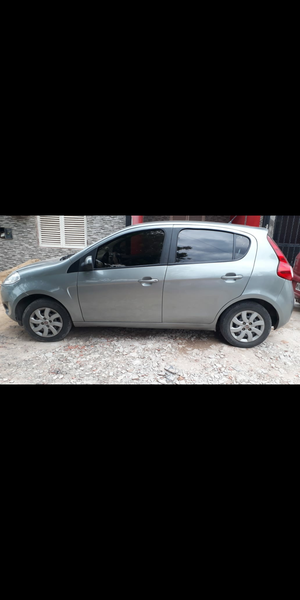 Fiat Palio Weekend • 2014 • 83,000 km 2