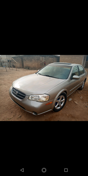 Nissan Maxima • 2001 • 125,366 km 1