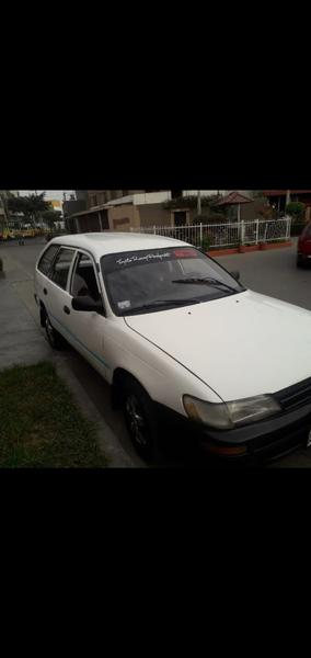 Toyota Corolla • 2002 • 180,000 km 2