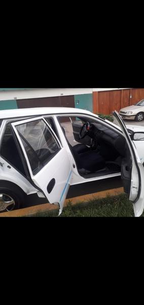 Toyota Corolla • 2002 • 180,000 km 4