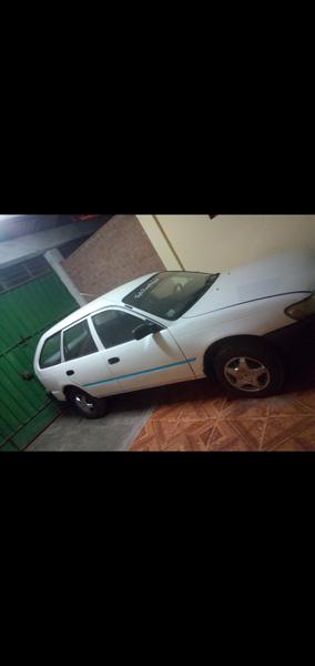 Toyota Corolla • 2002 • 180,000 km 5