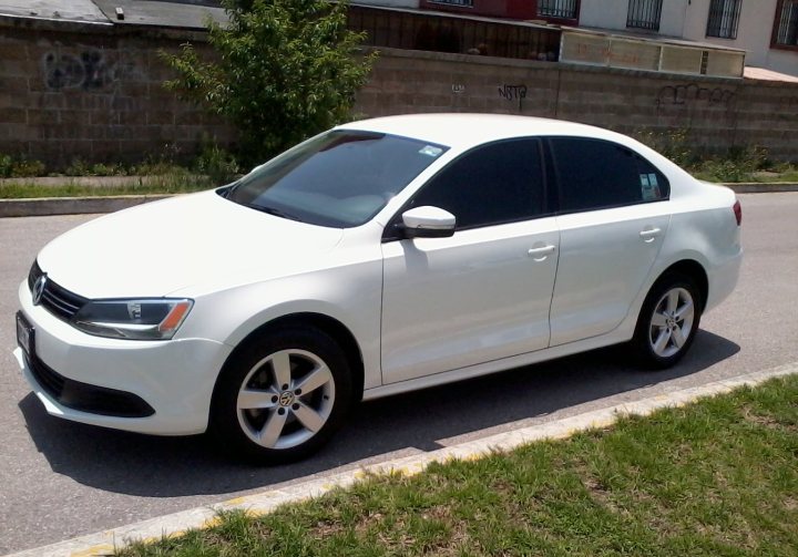 Volkswagen Jetta • 2012 • 88,000 km 3