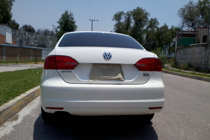 Volkswagen Jetta • 2012 • 88,000 km 2