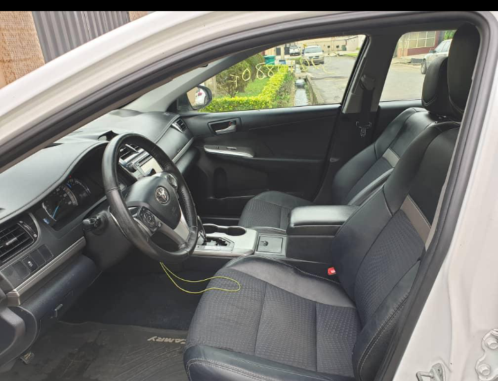 Toyota Camry • 2012 • 97,178 km 6