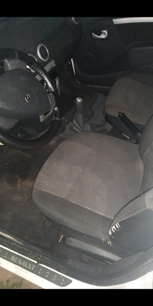 Renault 12 • 2012 • 26,000 km 1