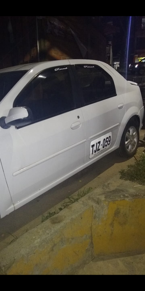 Renault 12 • 2012 • 26,000 km 5