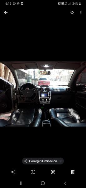 Ford Fiesta • 2008 • 161,000 km 5