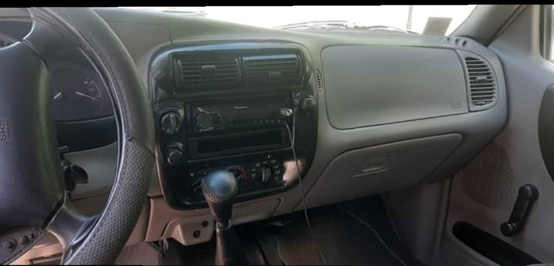Ford Ranger • 1999 • 144,000 km 6