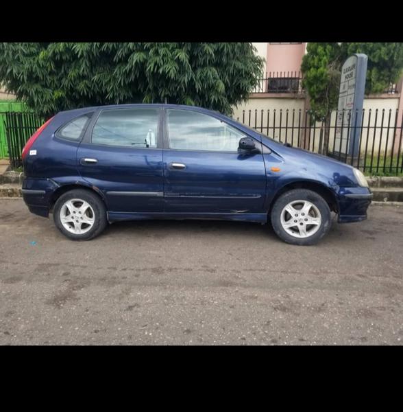 Nissan  • 2004 • 11,783 km 2