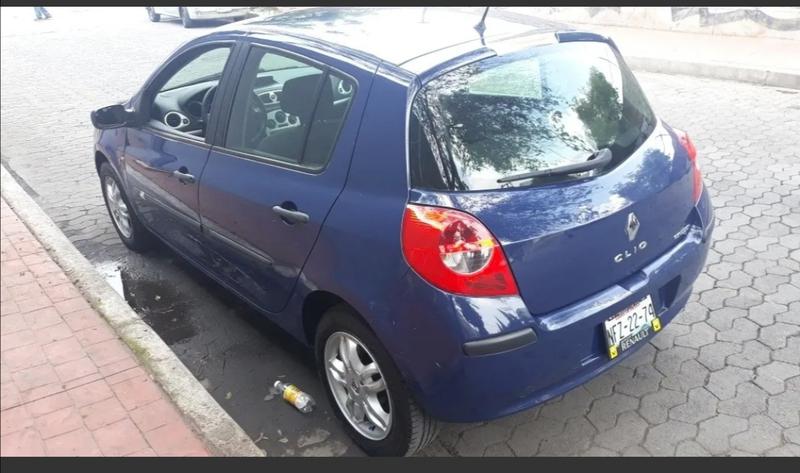 Renault Clio • 2008 • 88,600 km 7