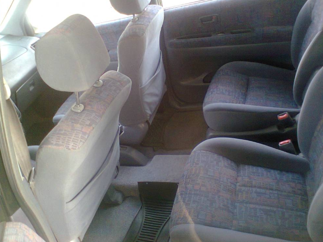 Toyota Picnic • 2004 • 64,582 km 3